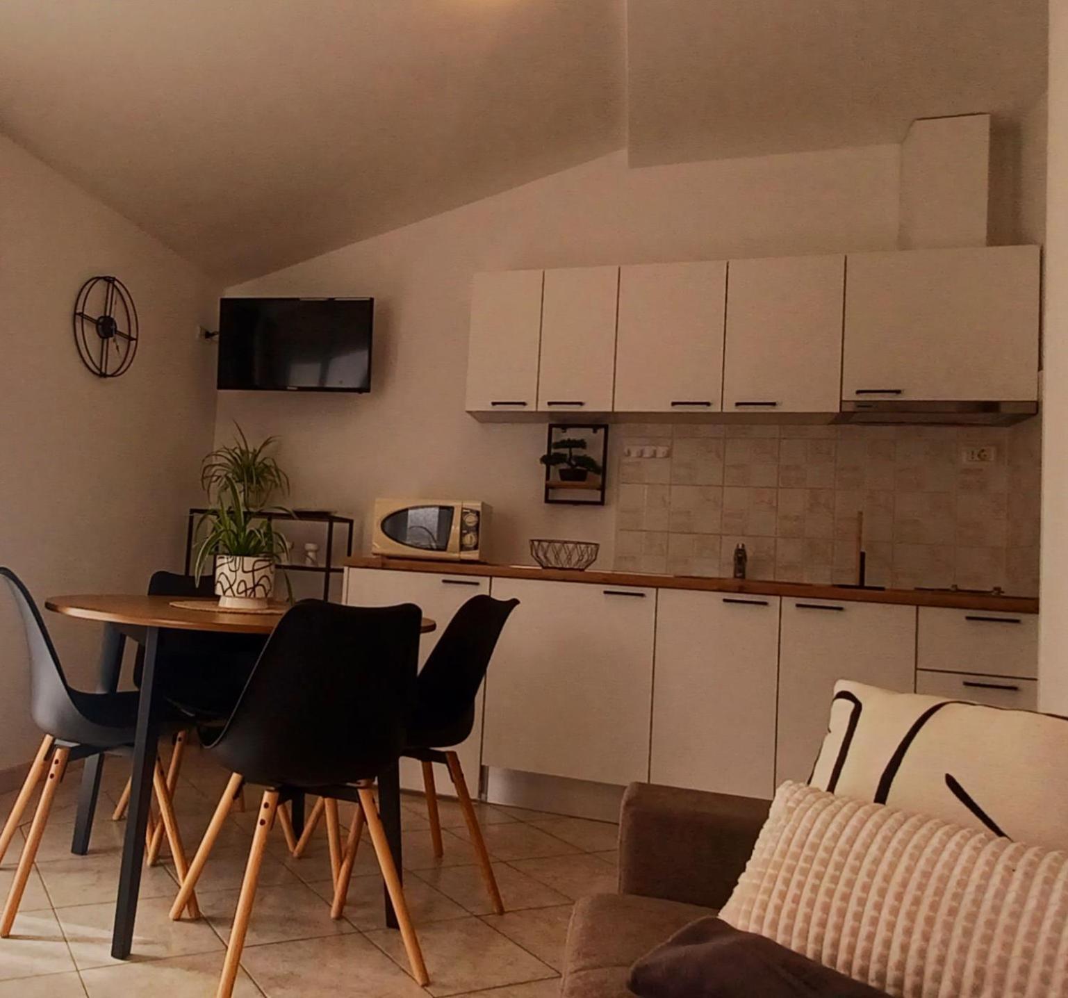 Amalija Apartman *
